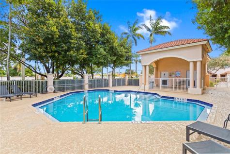 8820 S Isles Circle Tamarac FL 33321