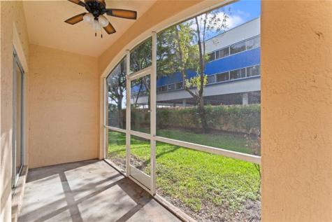 8820 S Isles Circle Tamarac FL 33321