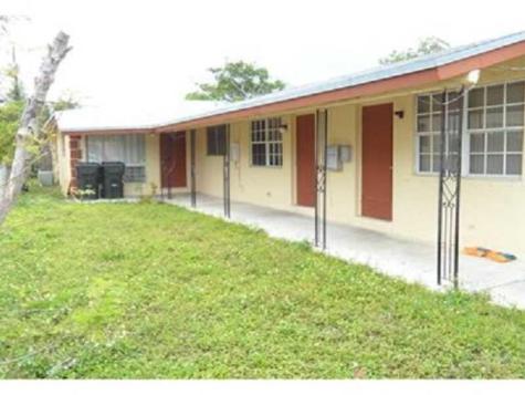 324 NW 42nd Street Oakland Park FL 33309