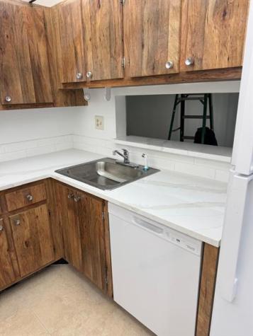 3141 NW 47th Terrace Lauderdale Lakes FL 33319