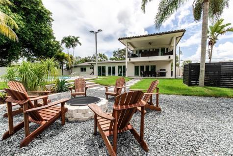 2275 SW 44th Street Fort Lauderdale FL 33312