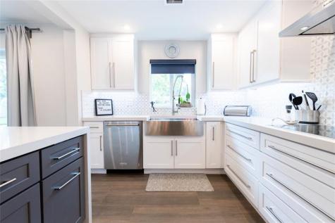 2275 SW 44th Street Fort Lauderdale FL 33312