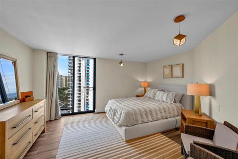 19667 Turnberry Way Miami FL 33180