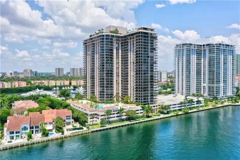 19667 Turnberry Way Miami FL 33180