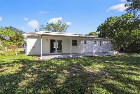 4810 NW 19th Street Lauderhill FL 33313