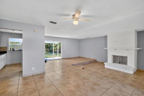 4810 NW 19th Street Lauderhill FL 33313