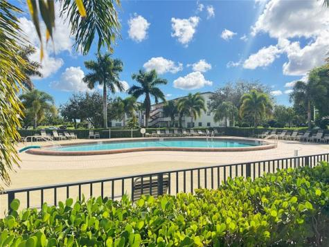 204 Brighton E Boca Raton FL 33434