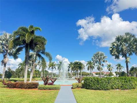 204 Brighton E Boca Raton FL 33434