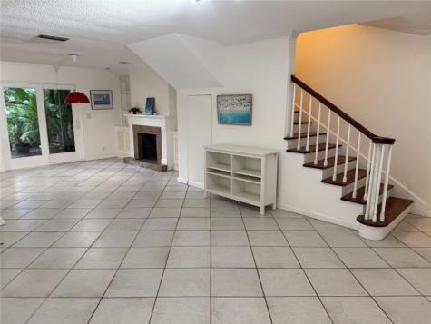619 Kensington Place Wilton Manors FL 33305