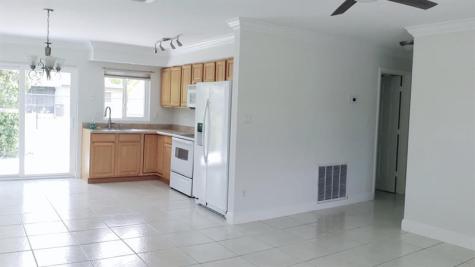 9609 NW 81st Tamarac FL 33321