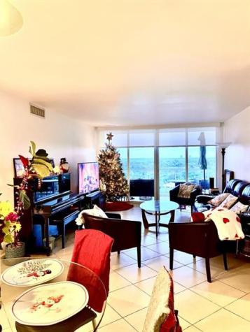 5600 Collins Avenue Miami Beach FL 33140