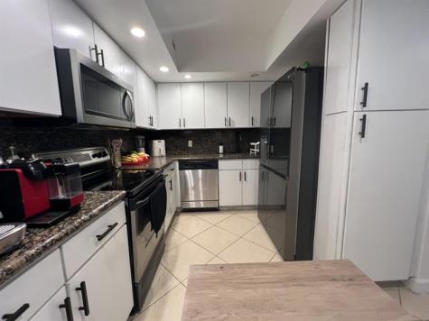 5600 Collins Avenue Miami Beach FL 33140