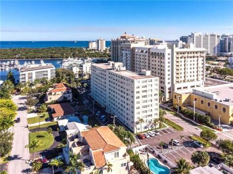 2555 NE 11th Street Fort Lauderdale FL 33304