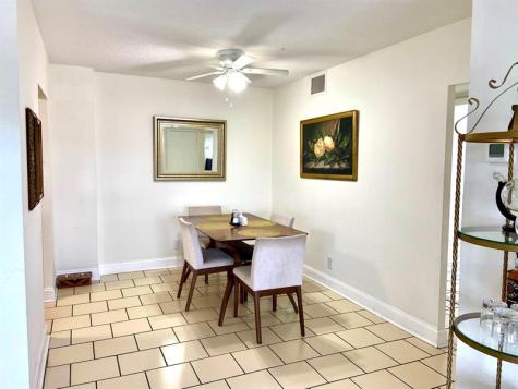 2555 NE 11th Street Fort Lauderdale FL 33304