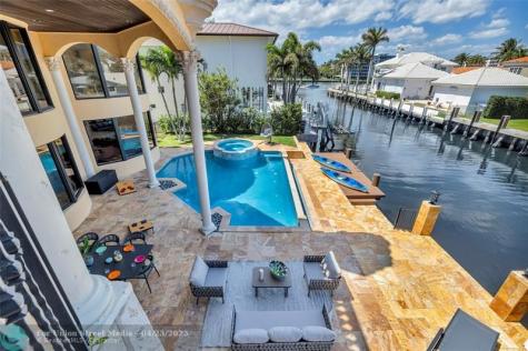 1011 Rhodes Villa Avenue Delray Beach FL 33483