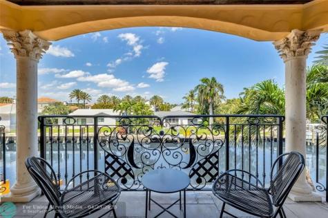 1011 Rhodes Villa Avenue Delray Beach FL 33483