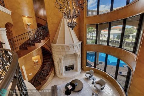 1011 Rhodes Villa Avenue Delray Beach FL 33483