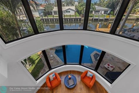 1011 Rhodes Villa Avenue Delray Beach FL 33483