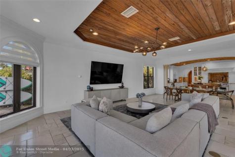 1011 Rhodes Villa Avenue Delray Beach FL 33483