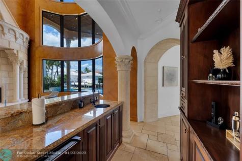 1011 Rhodes Villa Avenue Delray Beach FL 33483