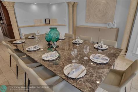 1011 Rhodes Villa Avenue Delray Beach FL 33483