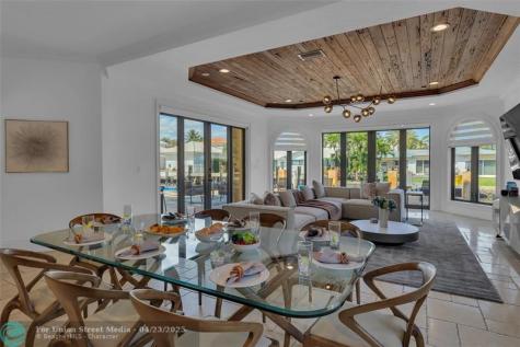 1011 Rhodes Villa Avenue Delray Beach FL 33483
