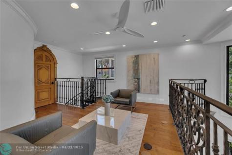 1011 Rhodes Villa Avenue Delray Beach FL 33483