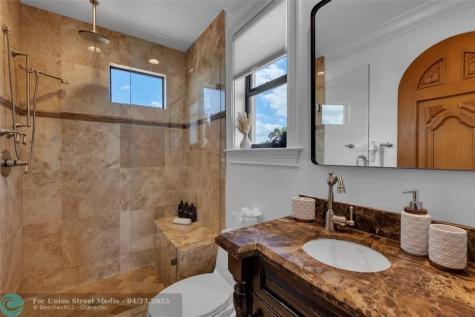 1011 Rhodes Villa Avenue Delray Beach FL 33483