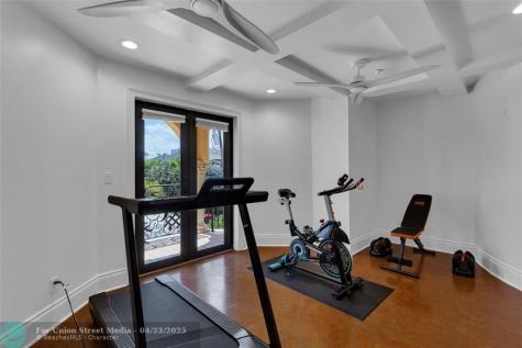 1011 Rhodes Villa Avenue Delray Beach FL 33483