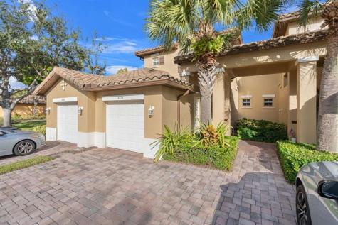 8238 NW 128th Lane Parkland FL 33076