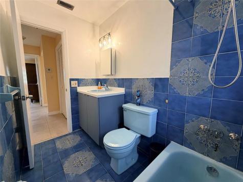 18 SW 13th Street Dania Beach FL 33004