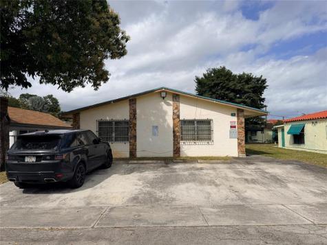 18 SW 13th Street Dania Beach FL 33004