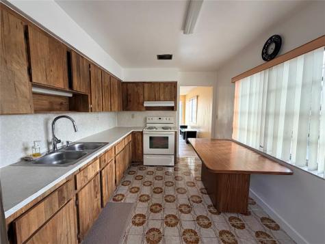 18 SW 13th Street Dania Beach FL 33004