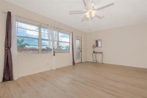 4087 Cornwall E Boca Raton FL 33434