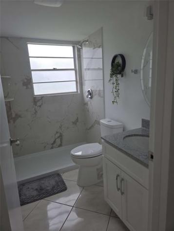 108 Fanshaw C Boca Raton FL 33434