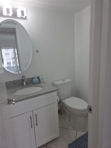 108 Fanshaw C Boca Raton FL 33434