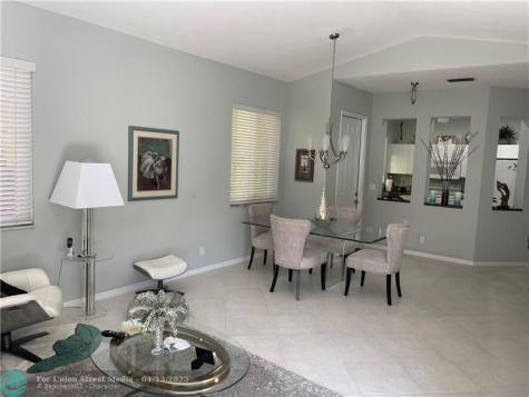 15864 SW 10th Street Pembroke Pines FL 33027