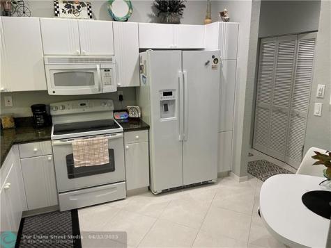 15864 SW 10th Street Pembroke Pines FL 33027