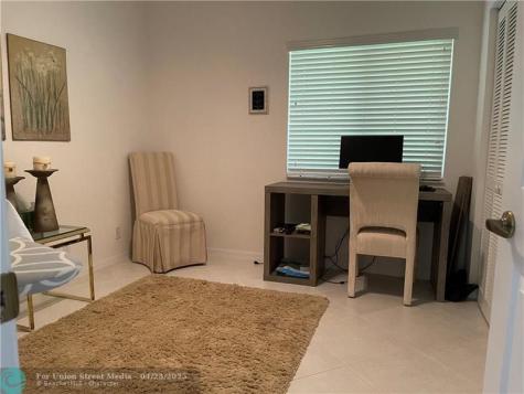 15864 SW 10th Street Pembroke Pines FL 33027