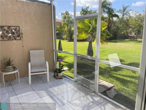 15864 SW 10th Street Pembroke Pines FL 33027