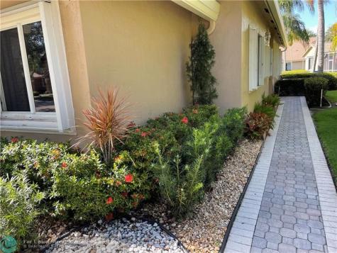 15864 SW 10th Street Pembroke Pines FL 33027
