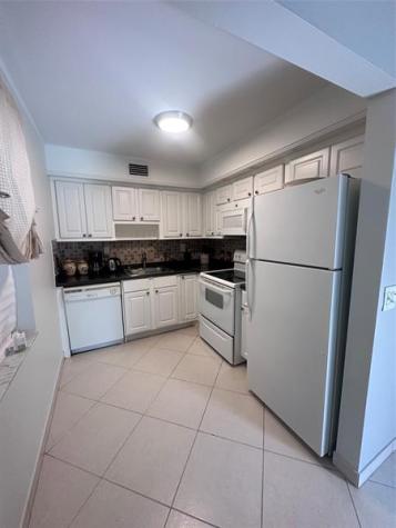 164 Burgundy D Delray Beach FL 33484