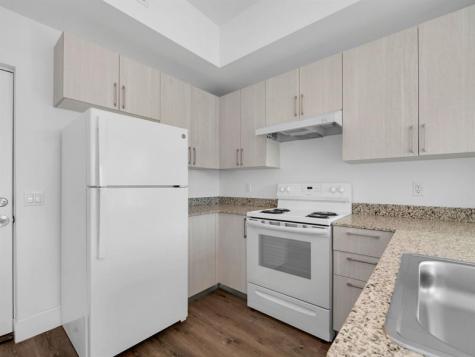 2130 NW 37th Street Miami FL 33142