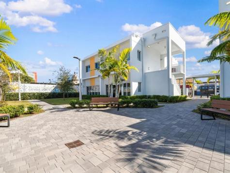 2130 NW 37th Street Miami FL 33142