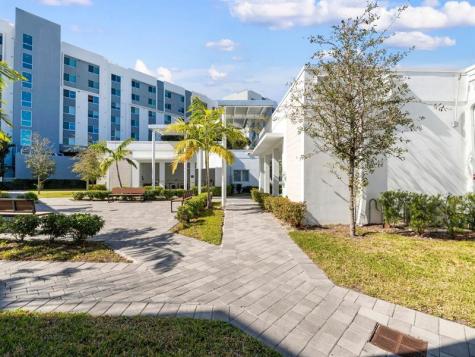 2130 NW 37th Street Miami FL 33142