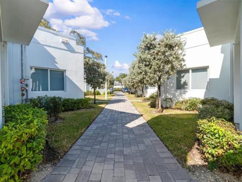 2130 NW 37th Street Miami FL 33142