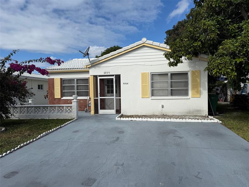 6805 NW 75th Drive Tamarac FL 33321