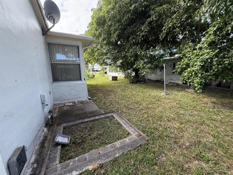 6805 NW 75th Drive Tamarac FL 33321