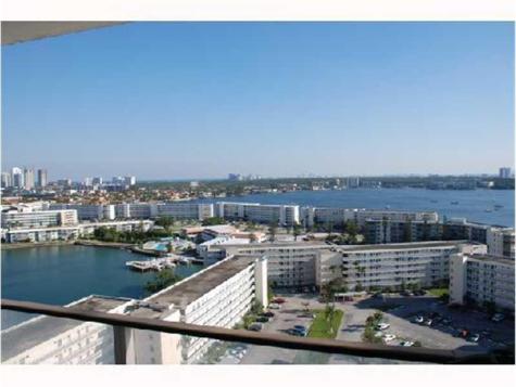 18031 Biscayne Bl Aventura FL 33160