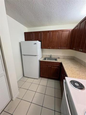 1860 NW 52nd Avenue Lauderhill FL 33313